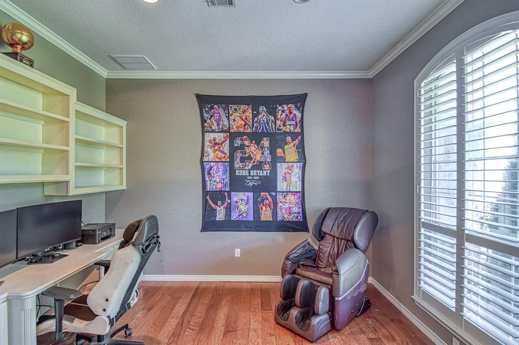 Noble, Oklahoma, 73068, United States, 6 Bedrooms Bedrooms, ,4 BathroomsBathrooms,Residential,For Sale,1978197