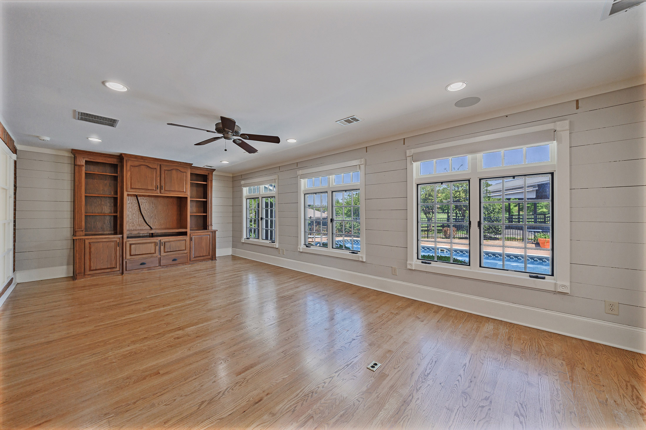  Exceptional Equestrian Estate: A Rare Blend of Luxury, Functionality, and Charm - 物件實景