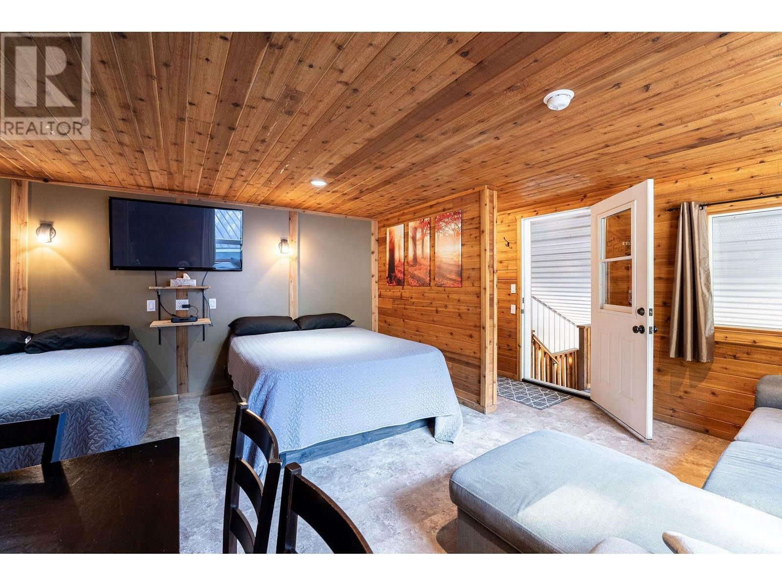 REVELSTOKE, British Columbia, V0E 2S0, CA, 4 Bedrooms Bedrooms, ,3 BathroomsBathrooms,Residential,For Sale,1838375