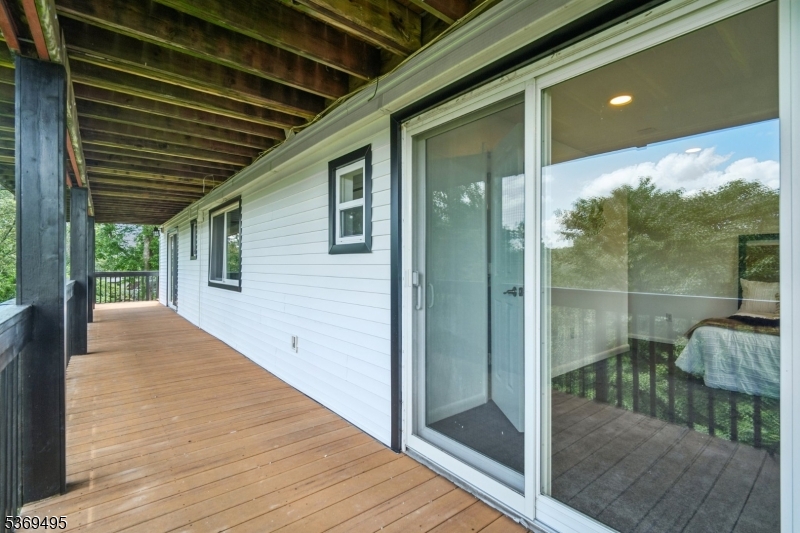 Kinnelon Boro, New Jersey, 07405, United States, 5 Bedrooms Bedrooms, ,4 BathroomsBathrooms,Residential,For Sale,1939062