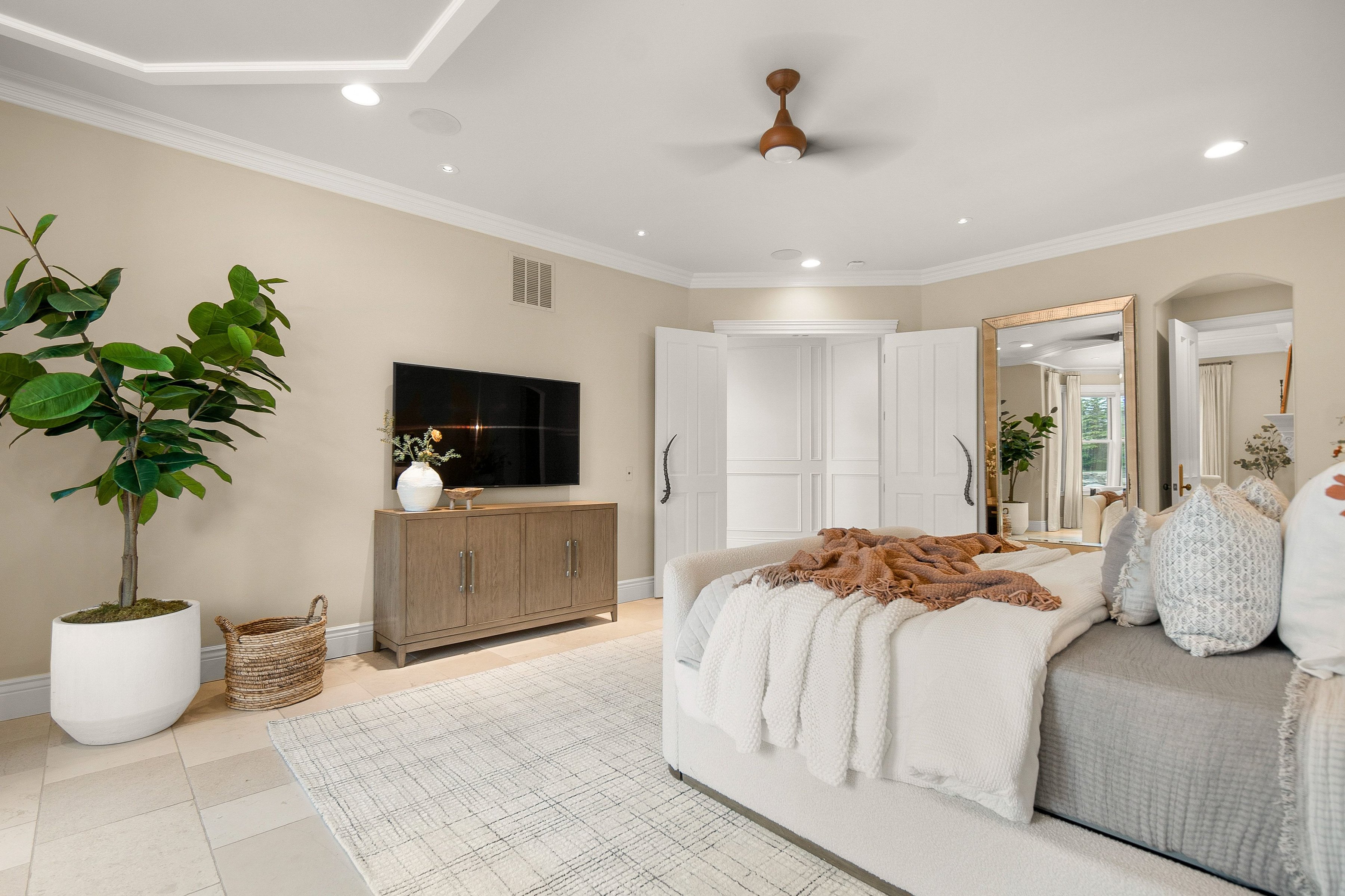  Gated Waterfront Luxury in Eagle’s Prestigious Pointe at Two Rivers - 物件實景