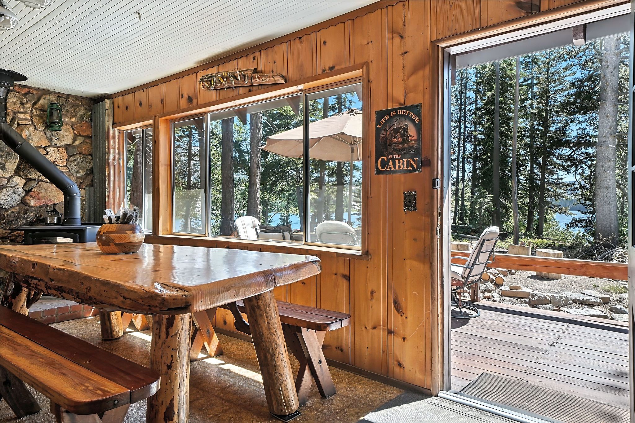  A Rare Opportunity to Own One of Silver Lake’s Best-Located Cabins - 物件實景