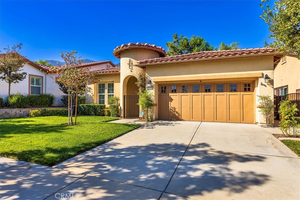 Corona, California, 92883, United States, 2 Bedrooms Bedrooms, ,2 BathroomsBathrooms,Residential,For Sale,2007752