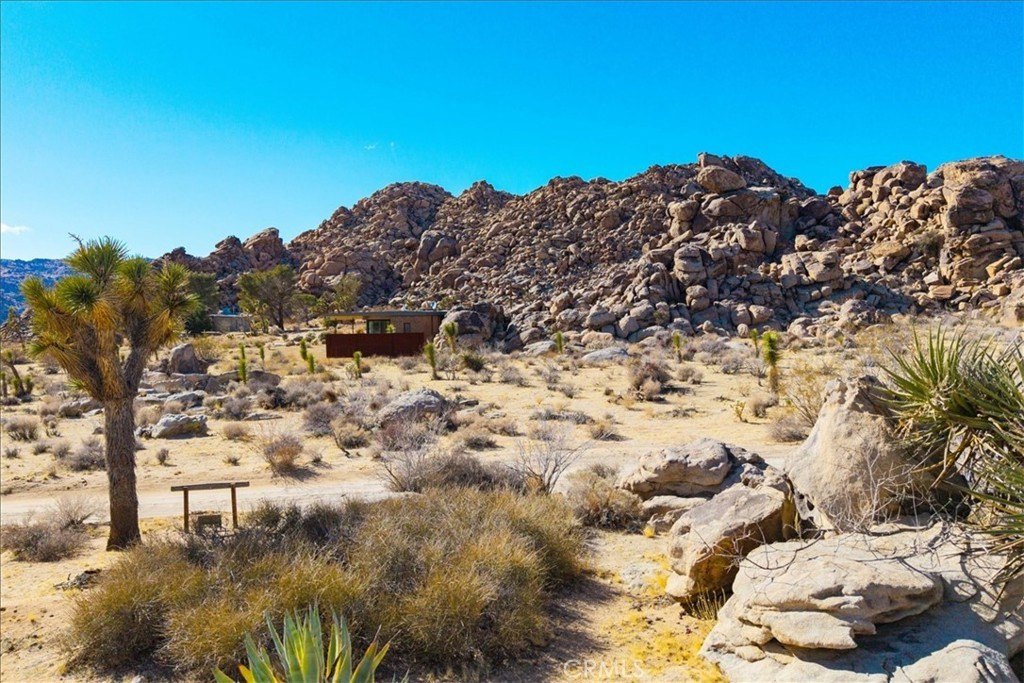 Joshua Tree, California, 92252, United States, 3 Bedrooms Bedrooms, ,2 BathroomsBathrooms,Residential,For Sale,1942307