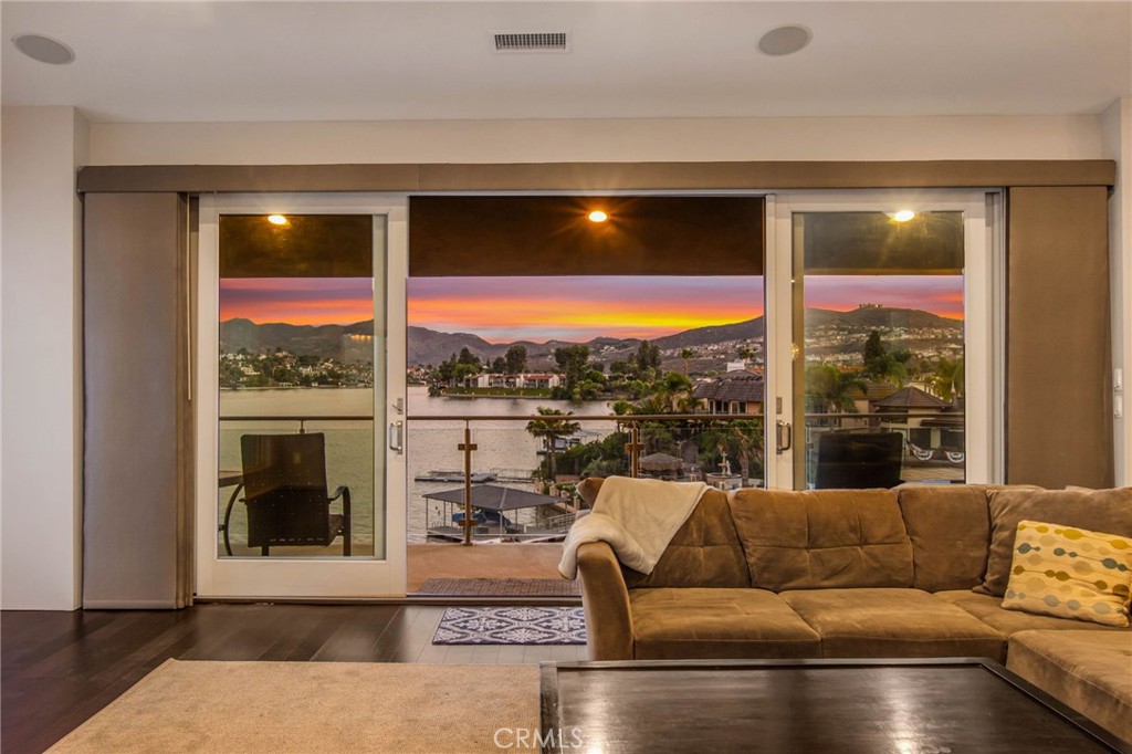 Canyon Lake, California, 92587, United States, 6 Bedrooms Bedrooms, ,5 BathroomsBathrooms,Residential,For Sale,1975311