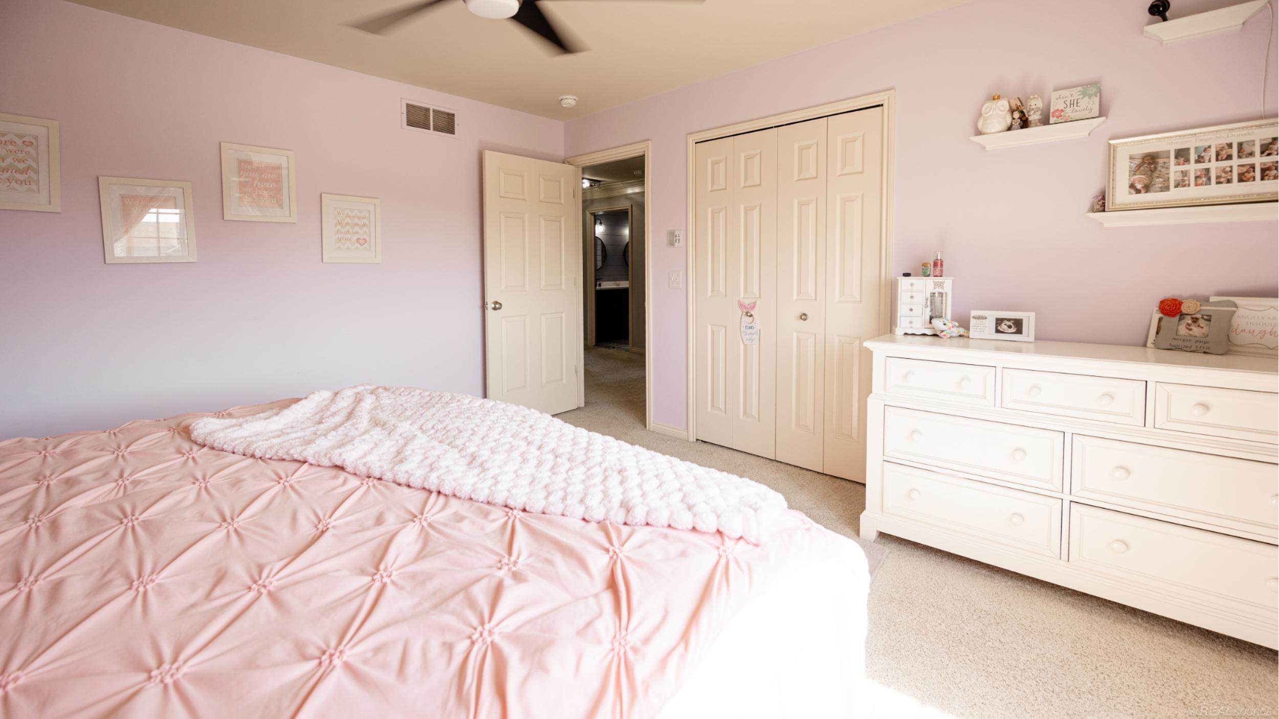 Macomb, Michigan, 48044, United States, 4 Bedrooms Bedrooms, ,3 BathroomsBathrooms,Residential,For Sale,2005234