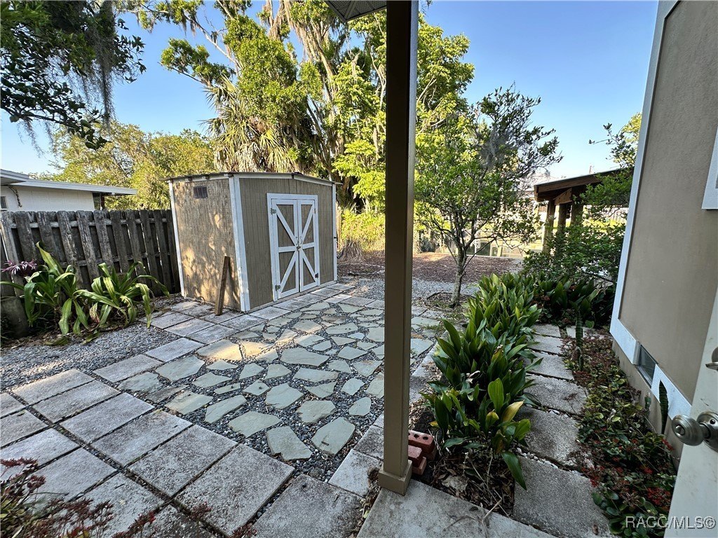 Crystal River, Florida, 34429, United States, 4 Bedrooms Bedrooms, ,3 BathroomsBathrooms,Residential,For Sale,1996734