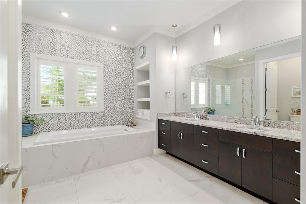 Gainesville, Florida, 32608, United States, 4 Bedrooms Bedrooms, ,4 BathroomsBathrooms,Residential,For Sale,1793758