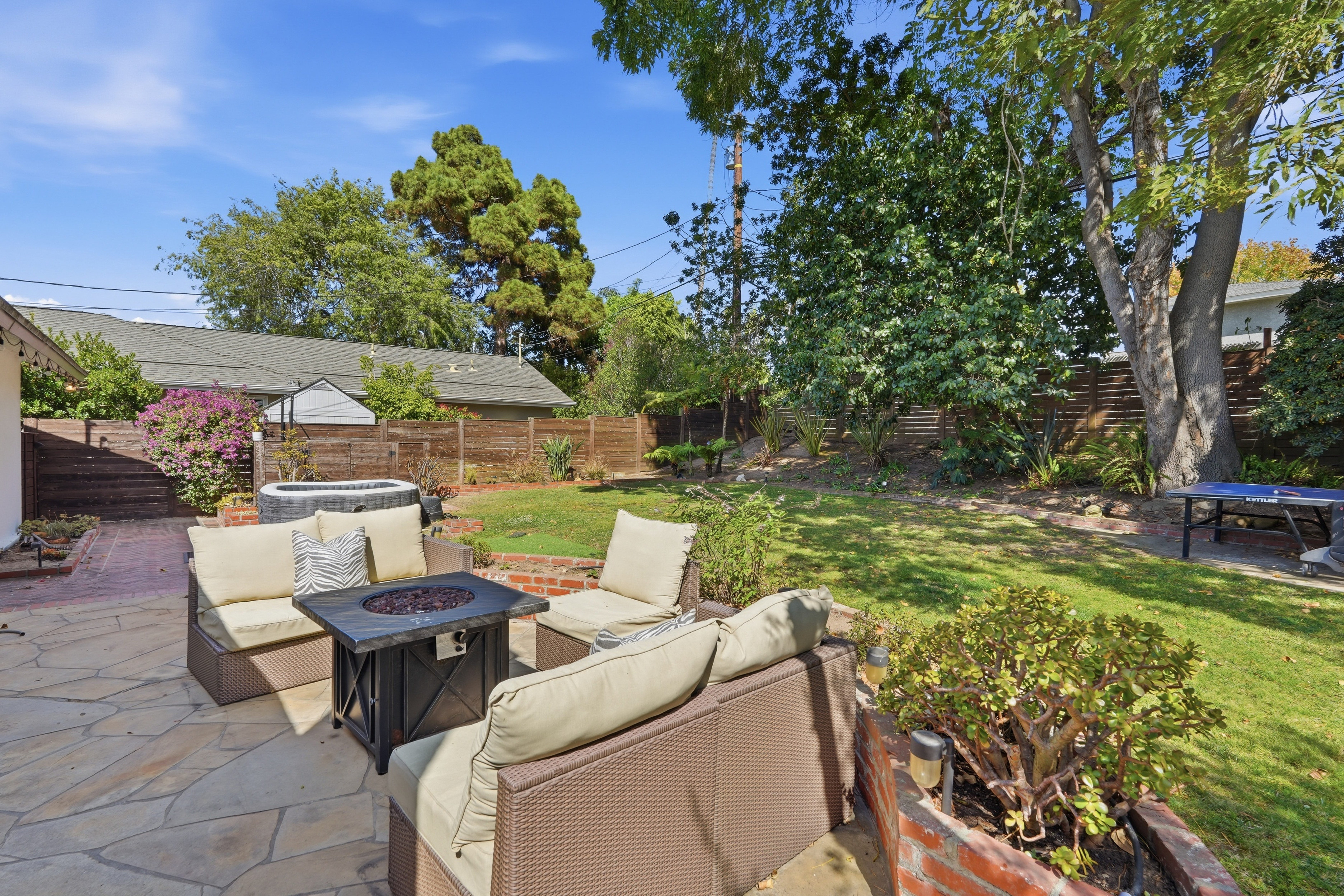  8916 Rayford Drive, Los Angeles, CA 90045 - 物件實景