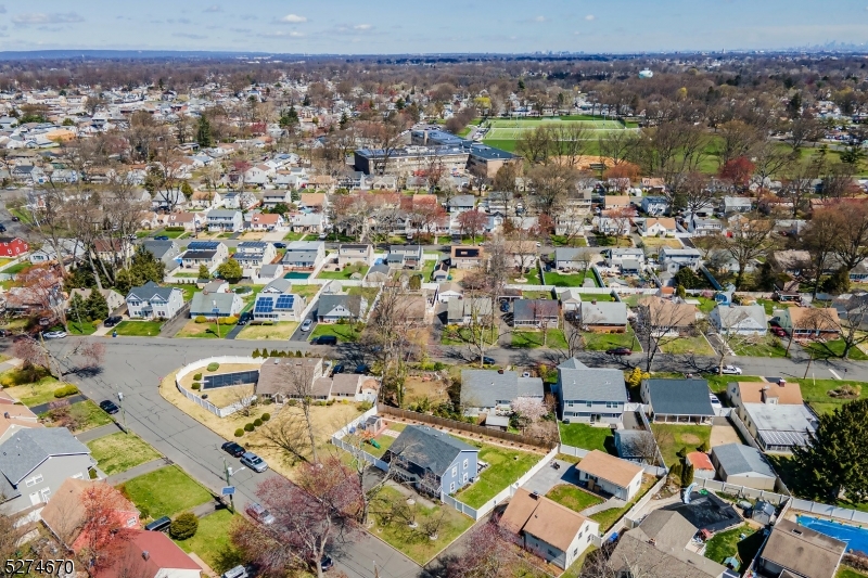 Rahway City, New Jersey, 07065, United States, 4 Bedrooms Bedrooms, ,2 BathroomsBathrooms,Residential,For Sale,1892652