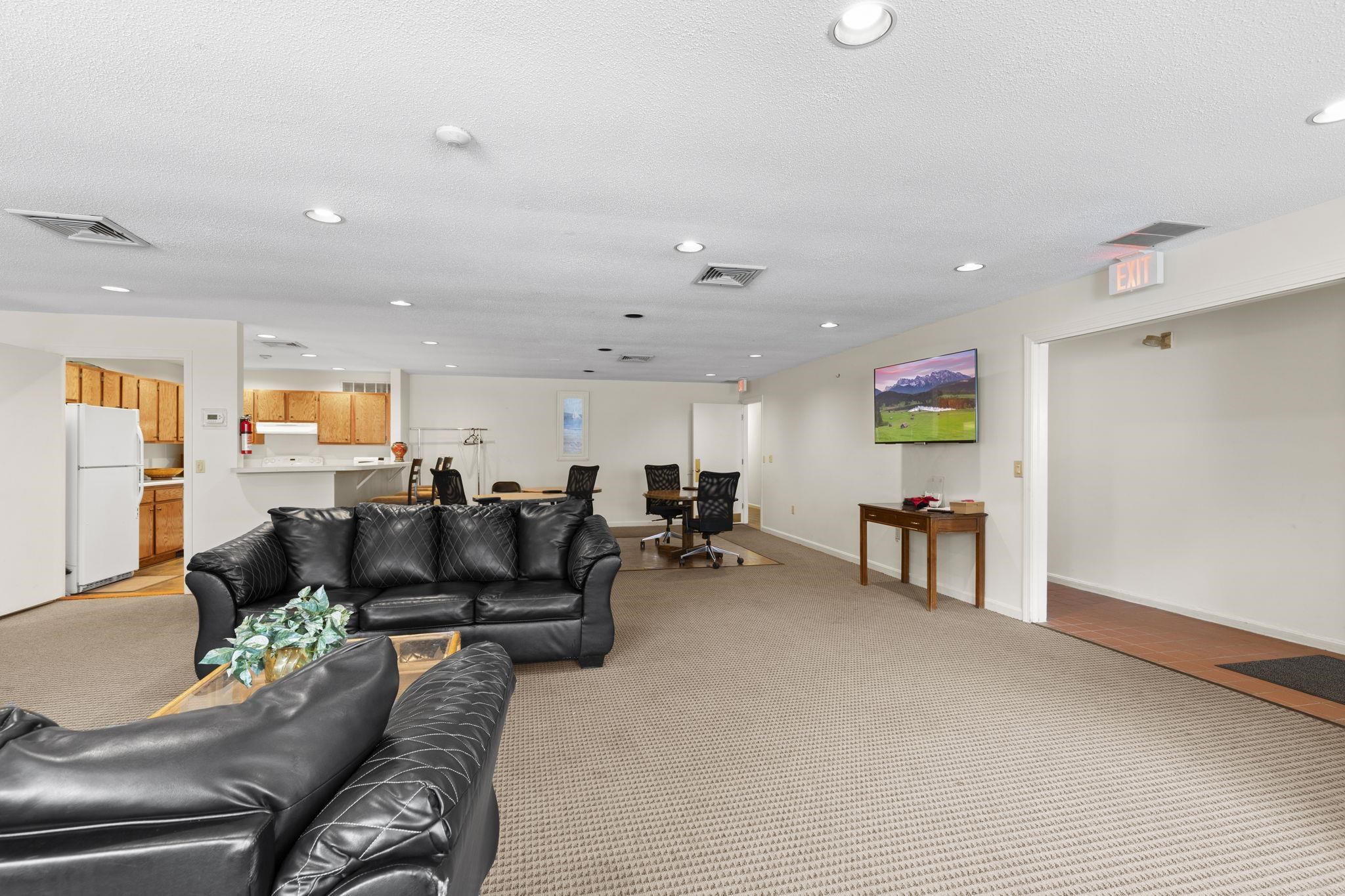  2009 White Cedar Boulevard, Portsmouth, NH 03801 - 物件實景