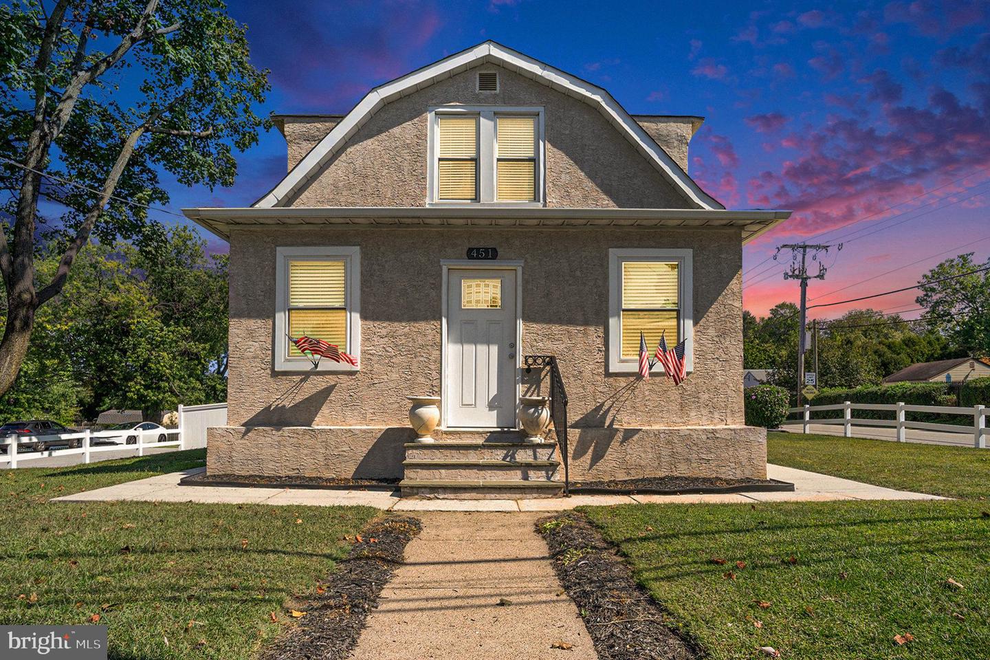 Lafayette Hill, Pennsylvania, 19444, United States, 5 Bedrooms Bedrooms, ,2 BathroomsBathrooms,Residential,For Sale,1999647