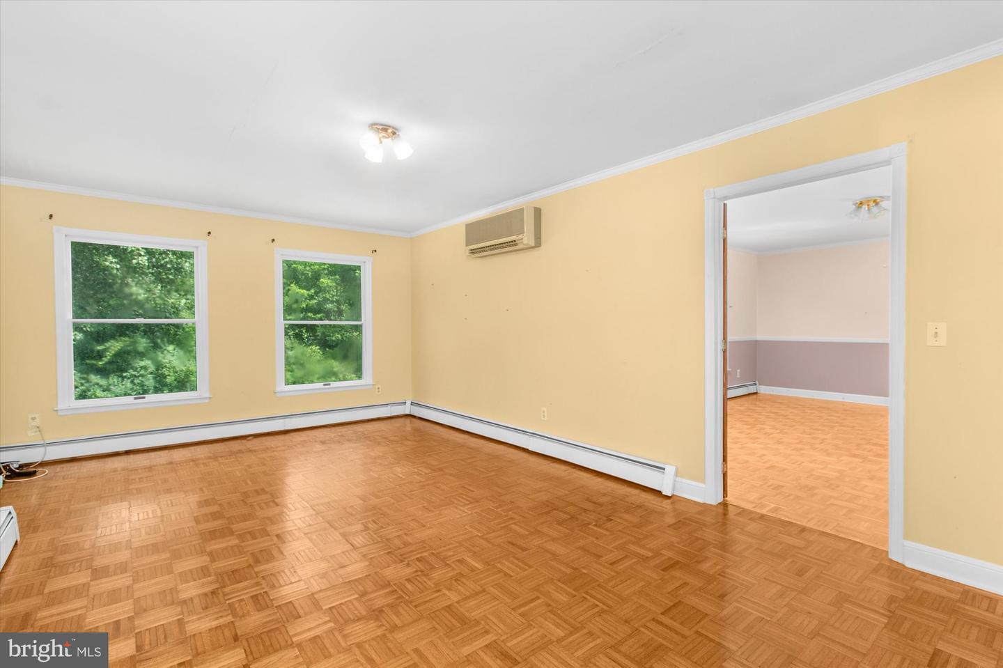 Lambertville, New Jersey, 08530, United States, 4 Bedrooms Bedrooms, ,3 BathroomsBathrooms,Residential,For Sale,1901390