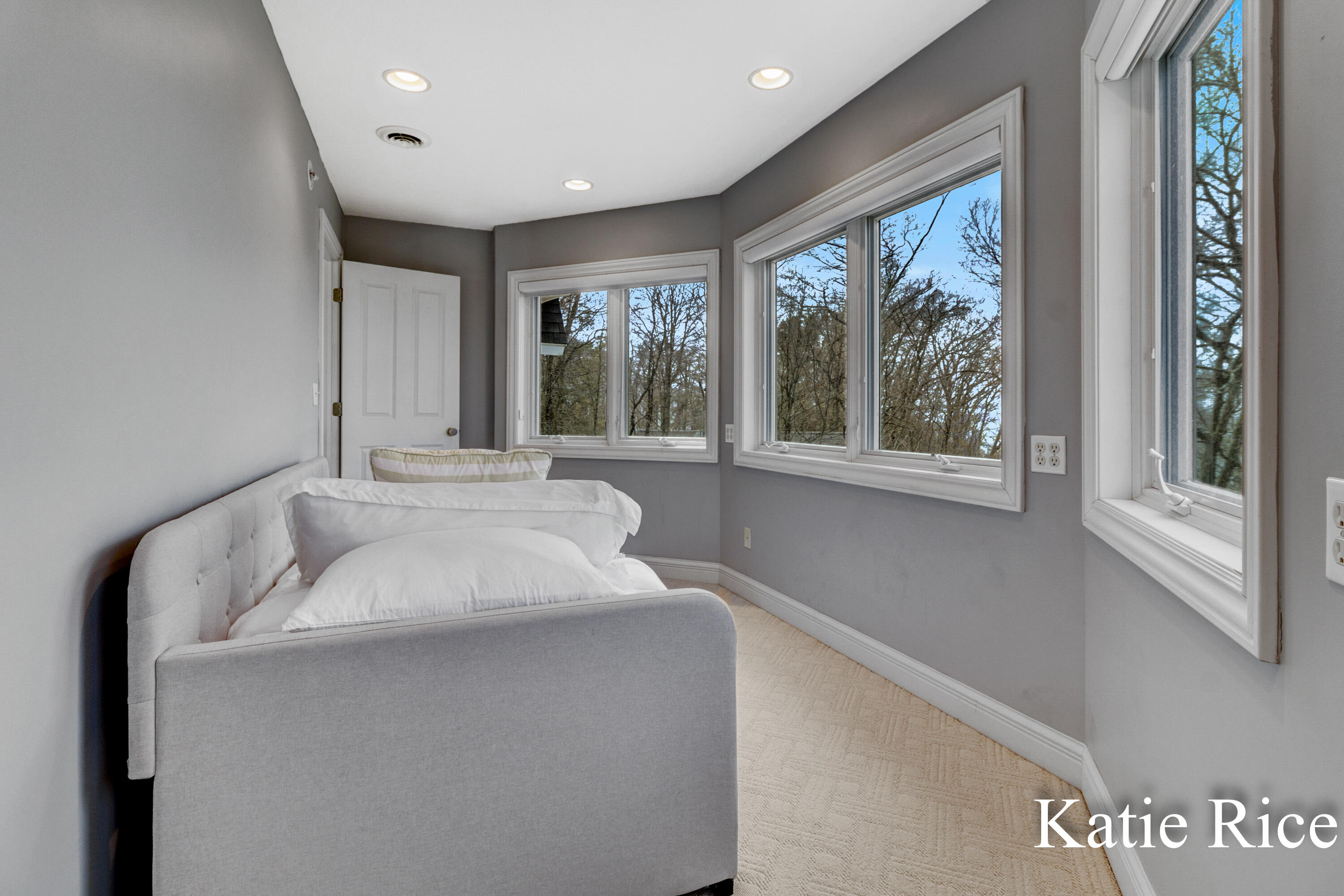 Whitehall, Michigan, 49461, United States, 4 Bedrooms Bedrooms, ,4 BathroomsBathrooms,Residential,For Sale,1779471