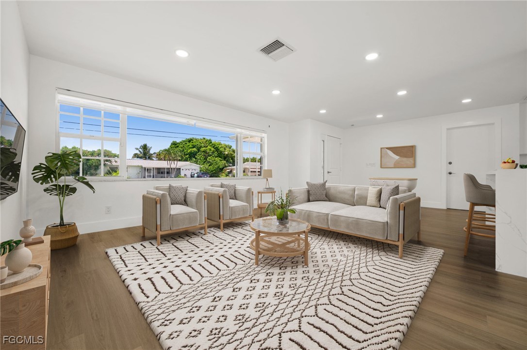 Cape Coral, Florida, 33904, United States, 4 Bedrooms Bedrooms, ,3 BathroomsBathrooms,Residential,For Sale,1975138