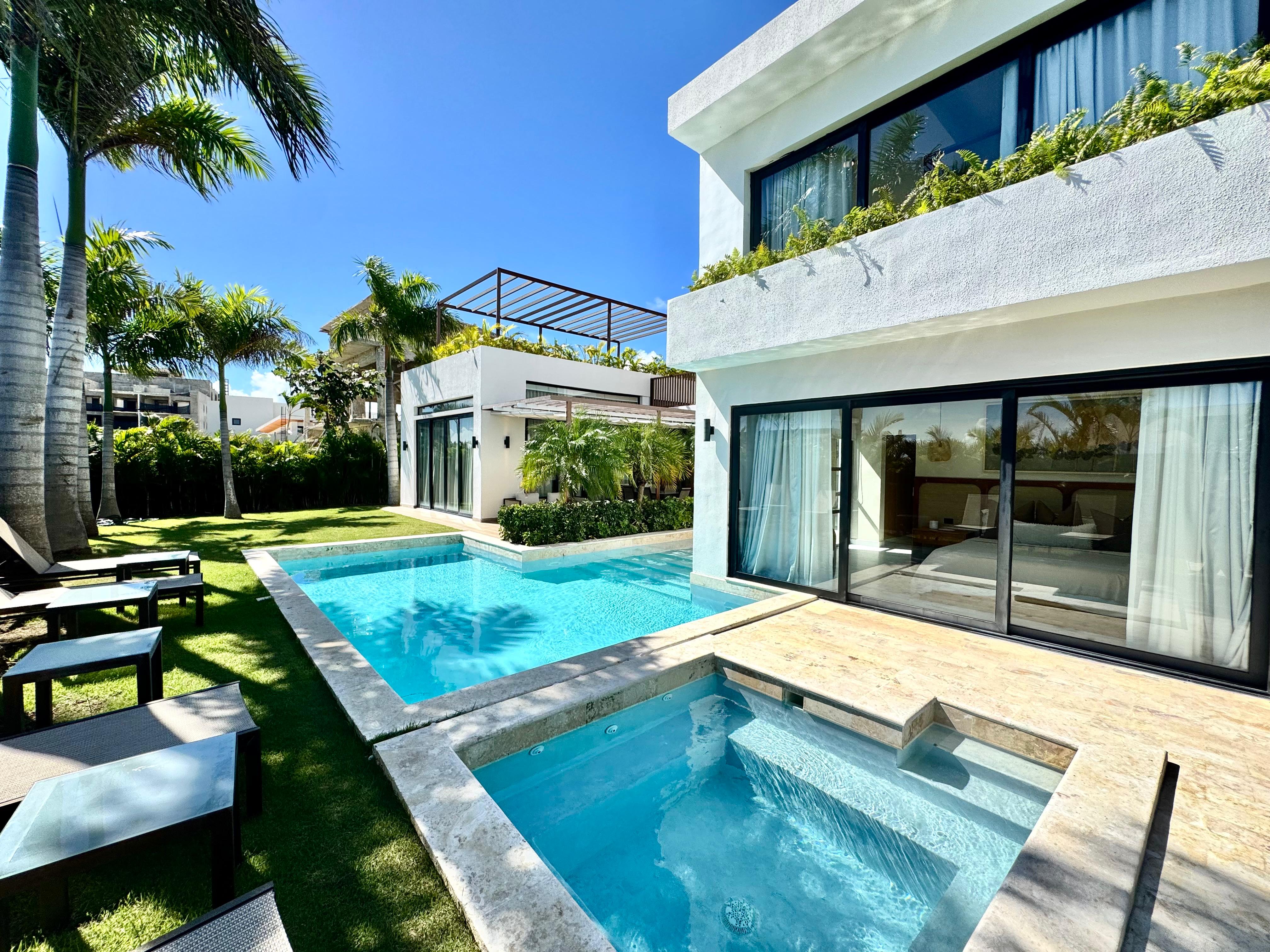 Punta Cana, DO, 4 Bedrooms Bedrooms, ,5 BathroomsBathrooms,Residential,For Sale,1996015