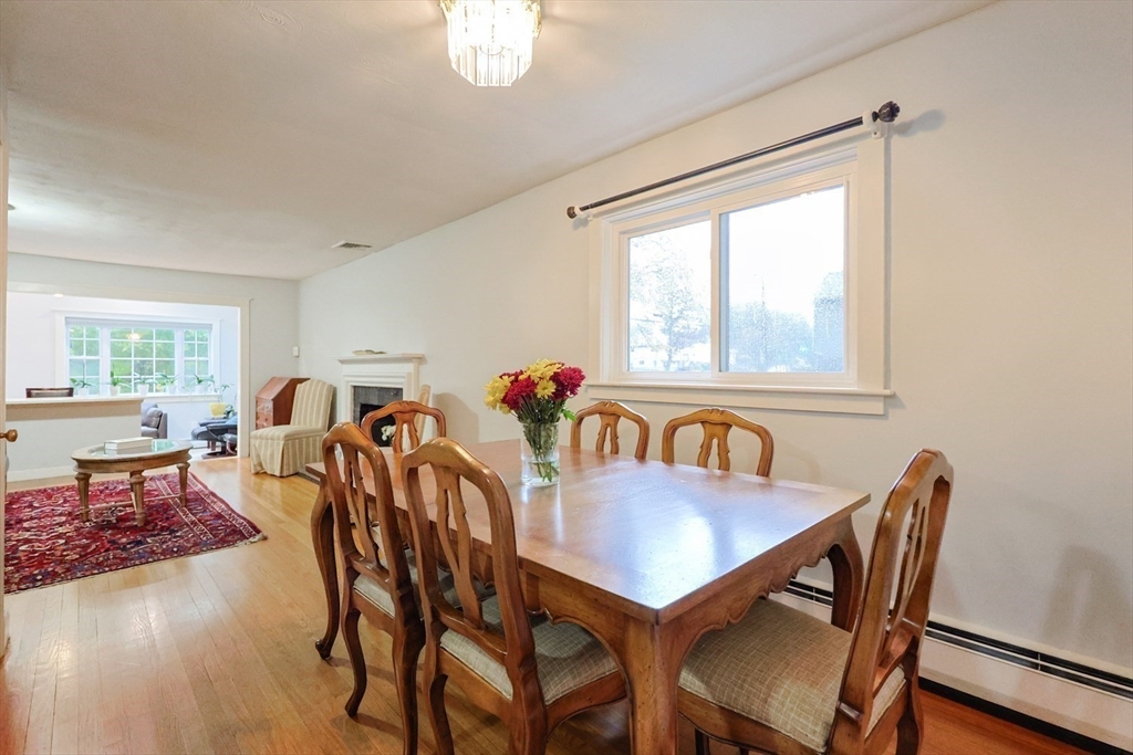 Swampscott, Massachusetts, 01907, United States, 3 Bedrooms Bedrooms, ,2 BathroomsBathrooms,Residential,For Sale,1984314