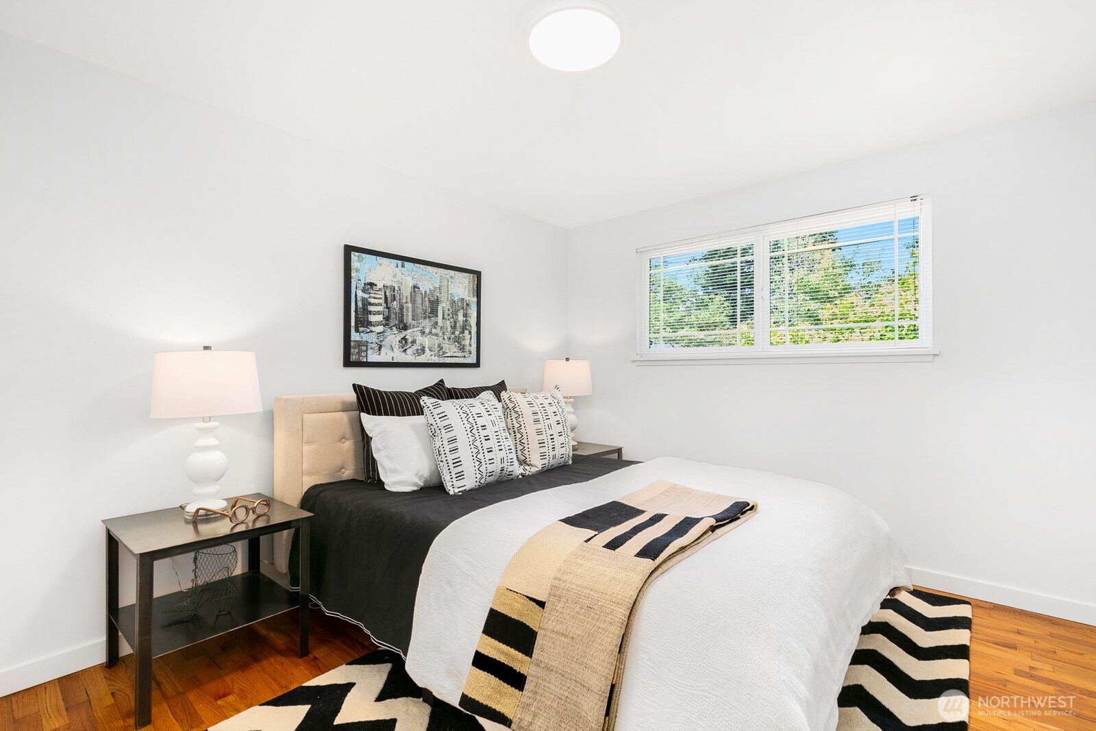 Bellevue, Washington, 98006, United States, 4 Bedrooms Bedrooms, ,1 BathroomBathrooms,Residential,For Sale,1913092