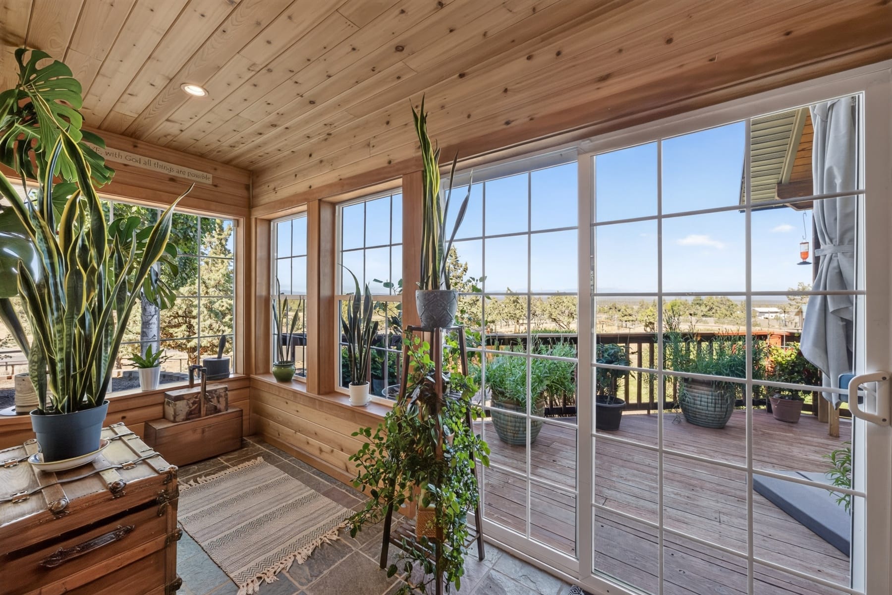  15555 SW Hahlen Avenue Powell Butte, OR 97753 - 物件實景