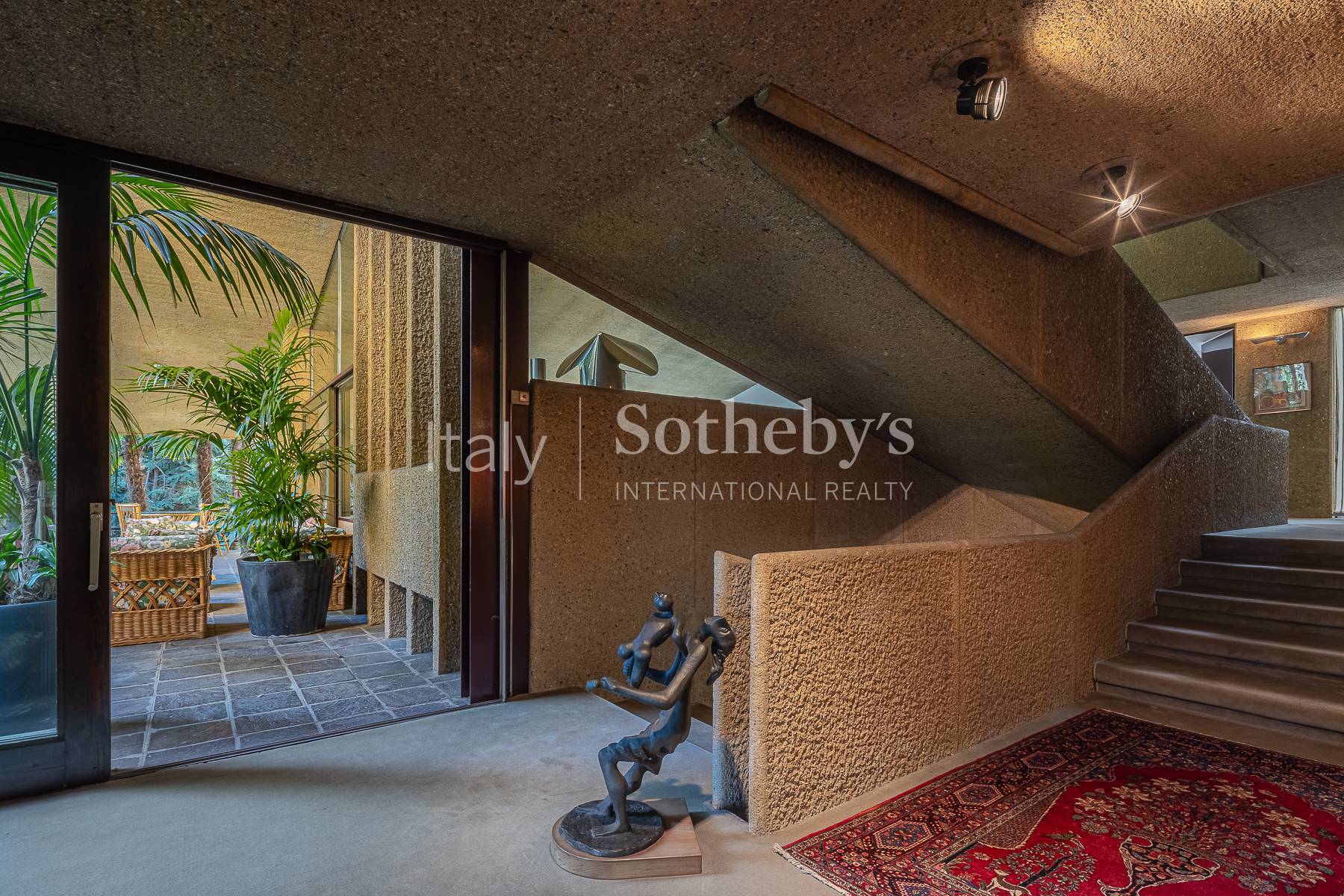  Designer villa surrounded by greenery - 物件實景