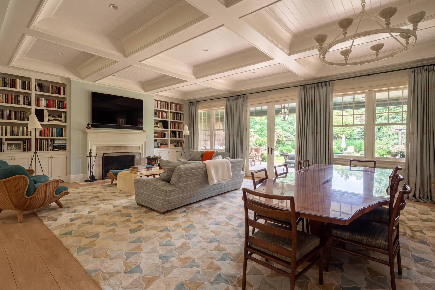  Grand Scale, Quiet Elegance in Wainscott - 物件實景