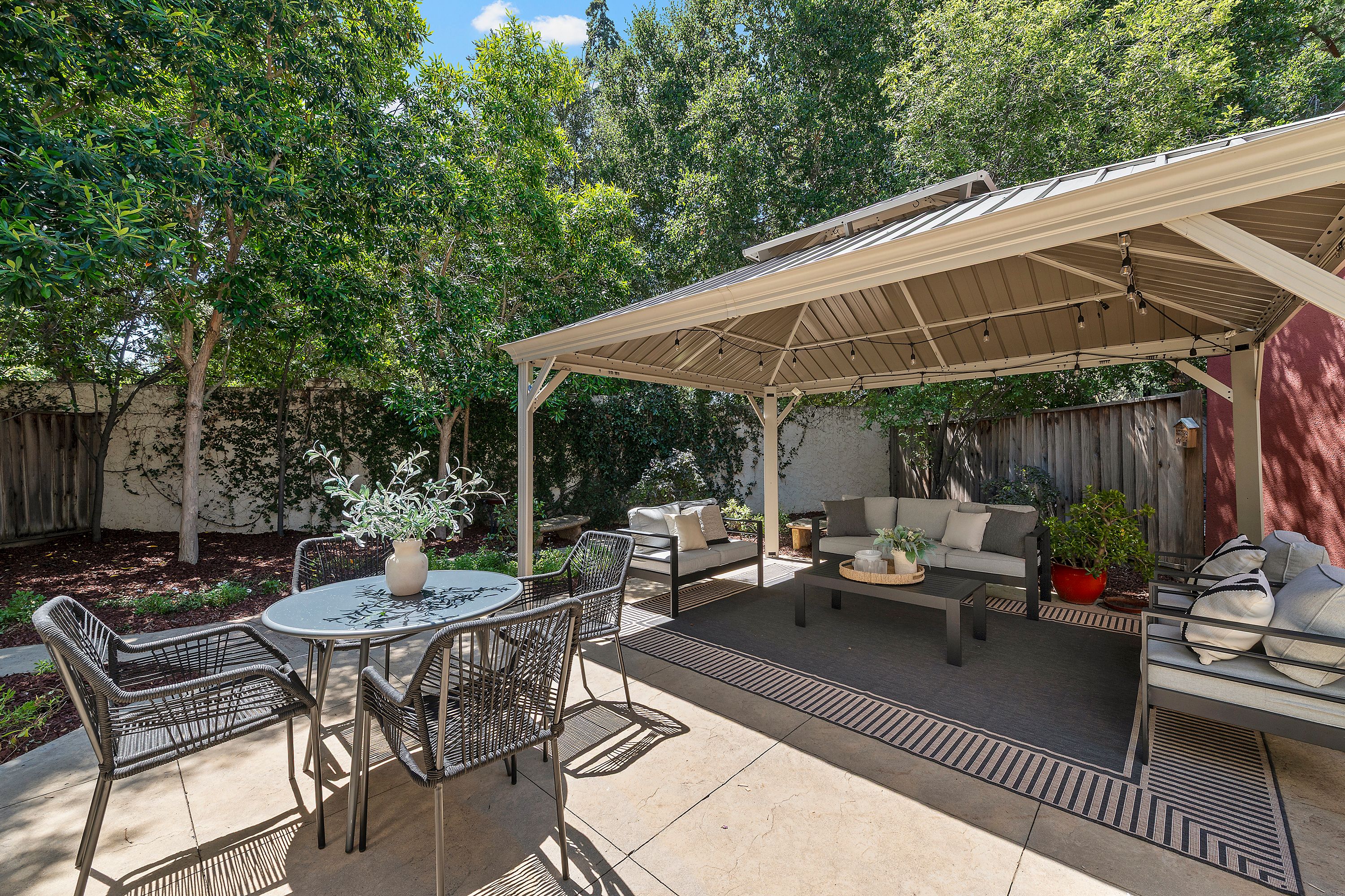  Bright, Stylish Living Near Downtown Los Gatos - 物件實景