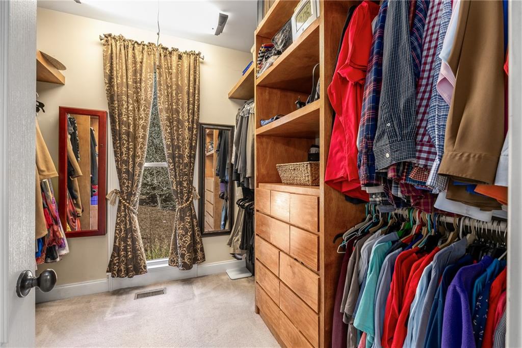 Gainesville, Georgia, 30506, United States, 4 Bedrooms Bedrooms, ,3 BathroomsBathrooms,Residential,For Sale,1737543