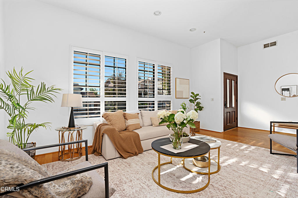 West Hills, California, 91307, United States, 3 Bedrooms Bedrooms, ,2 BathroomsBathrooms,Residential,For Sale,1986464