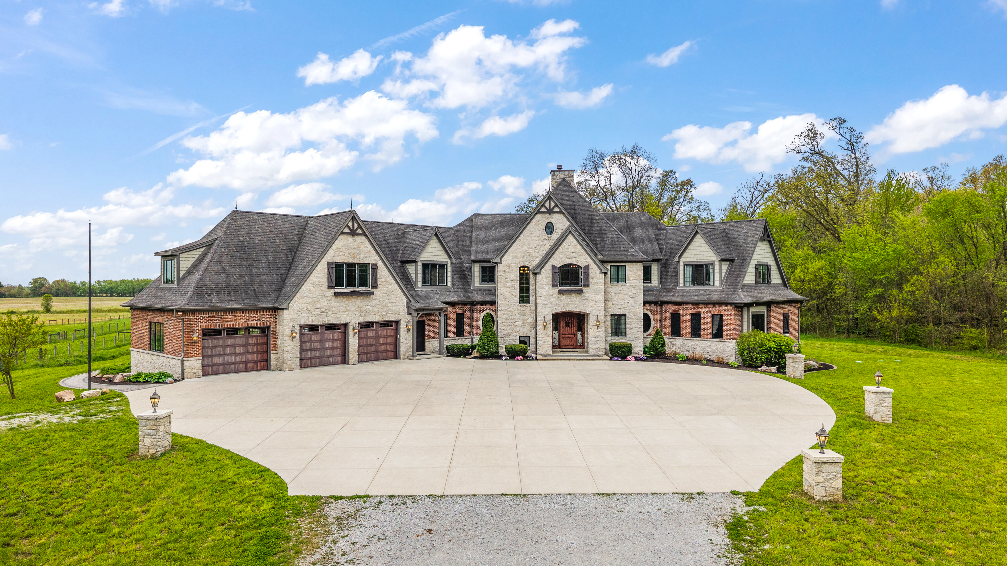  77+ Acre Estate Offering a Blend of Open Ground and Wooded Surroundings - 物件實景