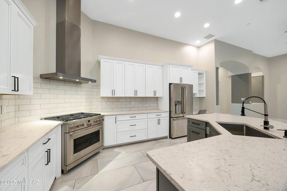 Oro Valley, Arizona, 85742, United States, 4 Bedrooms Bedrooms, ,4 BathroomsBathrooms,Residential,For Sale,1978963