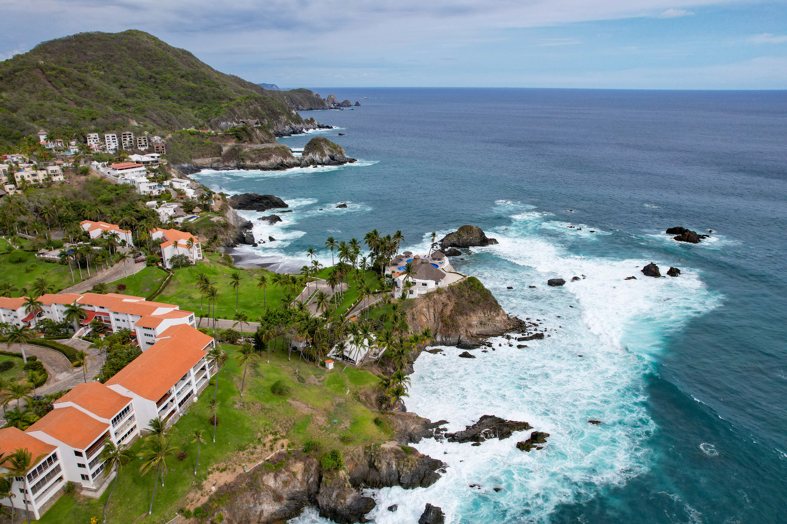  Departamento en venta en Vida del Mar, Manzanillo-planta baja y vista al jardín - 物件實景