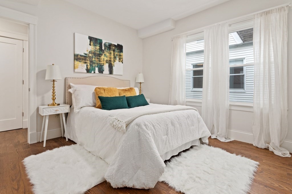 Somerville, Massachusetts, 02144, United States, 2 Bedrooms Bedrooms, ,2 BathroomsBathrooms,Residential,For Sale,1921483