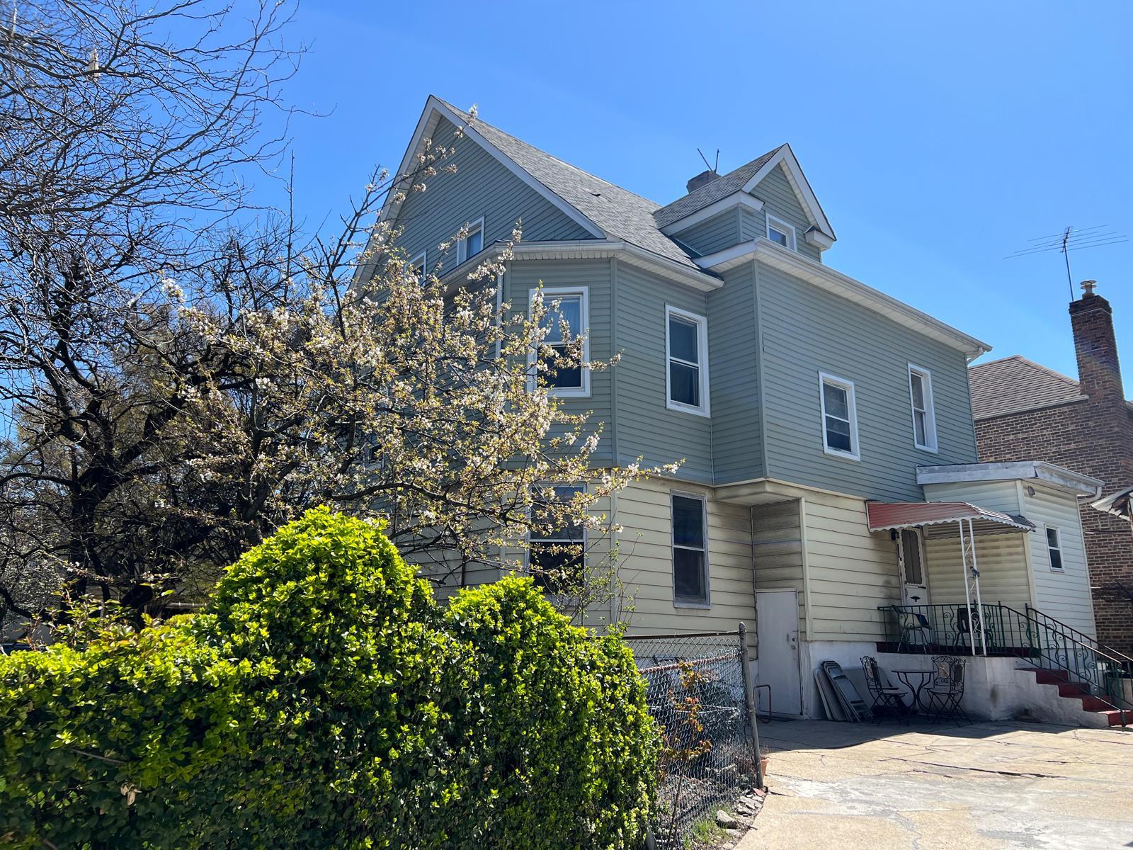 Brooklyn, New York, 11210, United States, ,Residential,For Sale,1779067