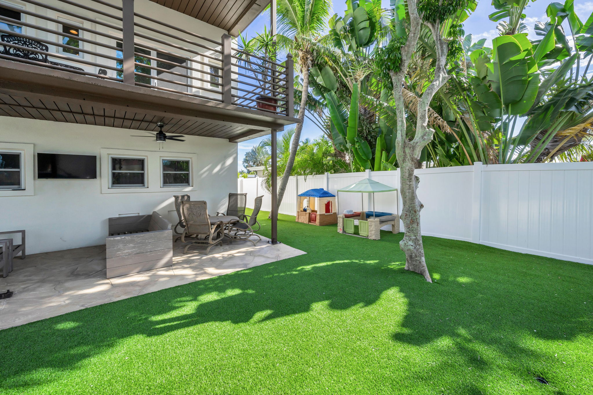 Treasure Island, Florida, 33706, United States, 3 Bedrooms Bedrooms, ,3 BathroomsBathrooms,Residential,For Sale,1996419