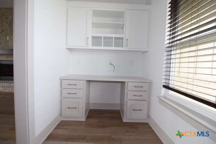 Salado, Texas, 76571, United States, 3 Bedrooms Bedrooms, ,3 BathroomsBathrooms,Residential,For Sale,1980220