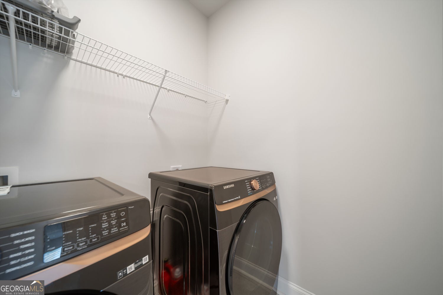 Buford, Georgia, 30518, United States, 5 Bedrooms Bedrooms, ,3 BathroomsBathrooms,Residential,For Sale,2006599