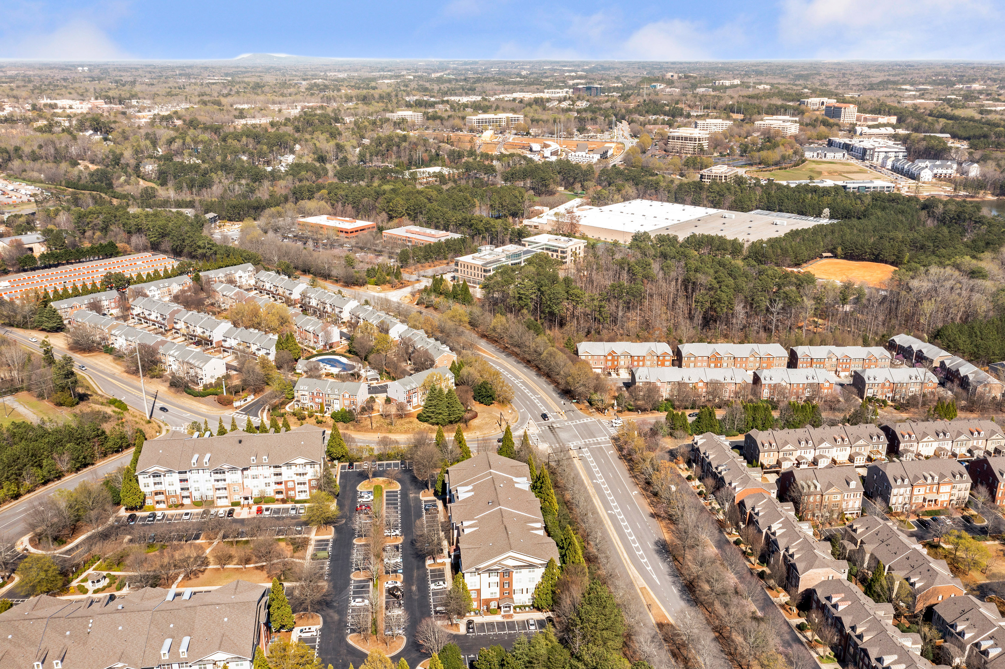  Prime Location in the Sought-After Community of Westside Commons in Alpharetta - 物件實景