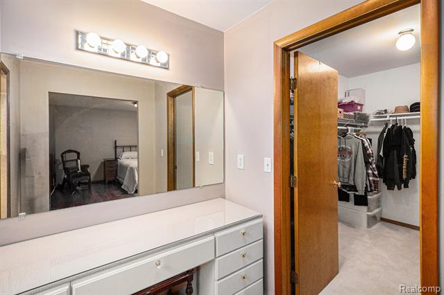 Iosco Twp, Michigan, 48843, United States, 4 Bedrooms Bedrooms, ,4 BathroomsBathrooms,Residential,For Sale,1980571