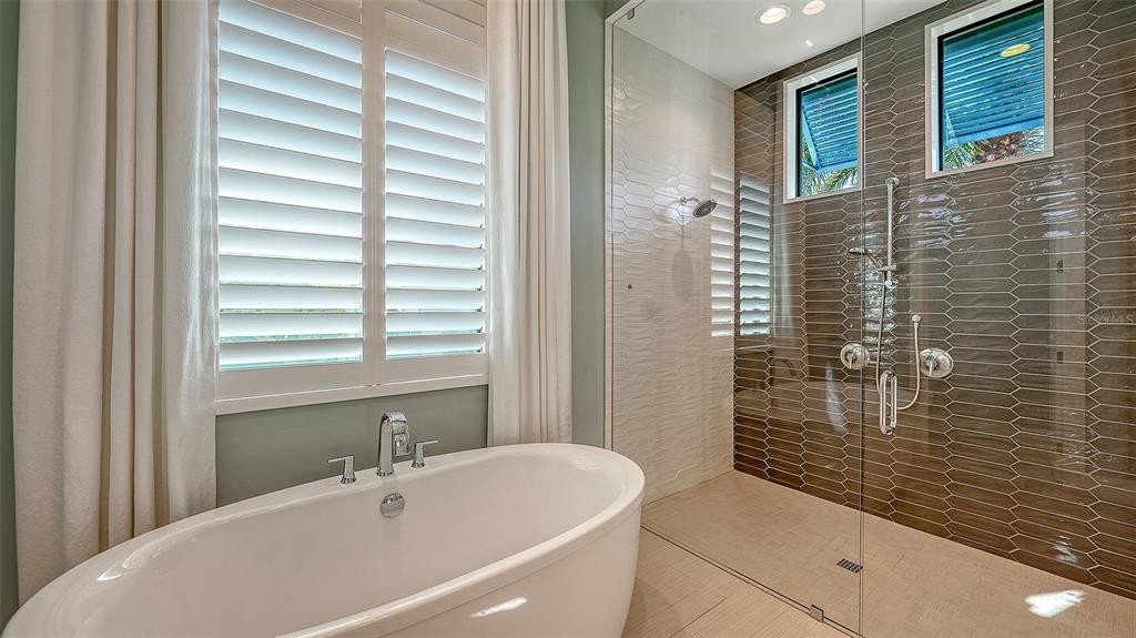 Sarasota, Florida, 34241, United States, 3 Bedrooms Bedrooms, ,3 BathroomsBathrooms,Residential,For Sale,1997346