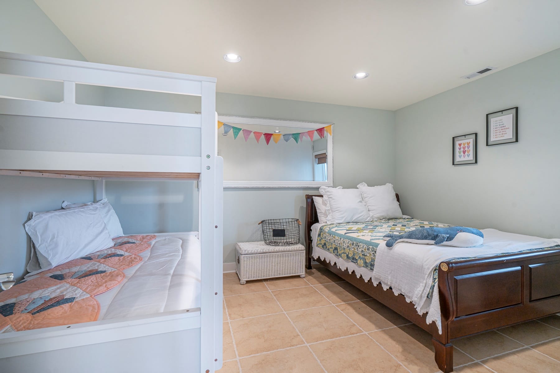  1068 NW 6TH CT Lincoln City, OR 97367 - 物件實景