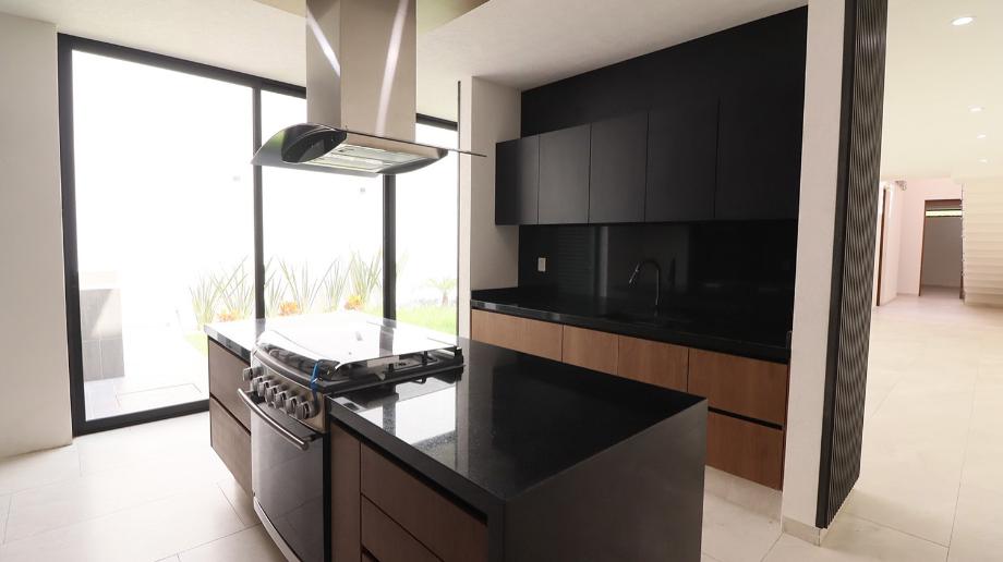 Colegio Militar, Morelia, Michoacán de Ocampo, 58260, Mexico, 3 Bedrooms Bedrooms, ,3 BathroomsBathrooms,Residential,For Sale,Colegio Militar,1616740