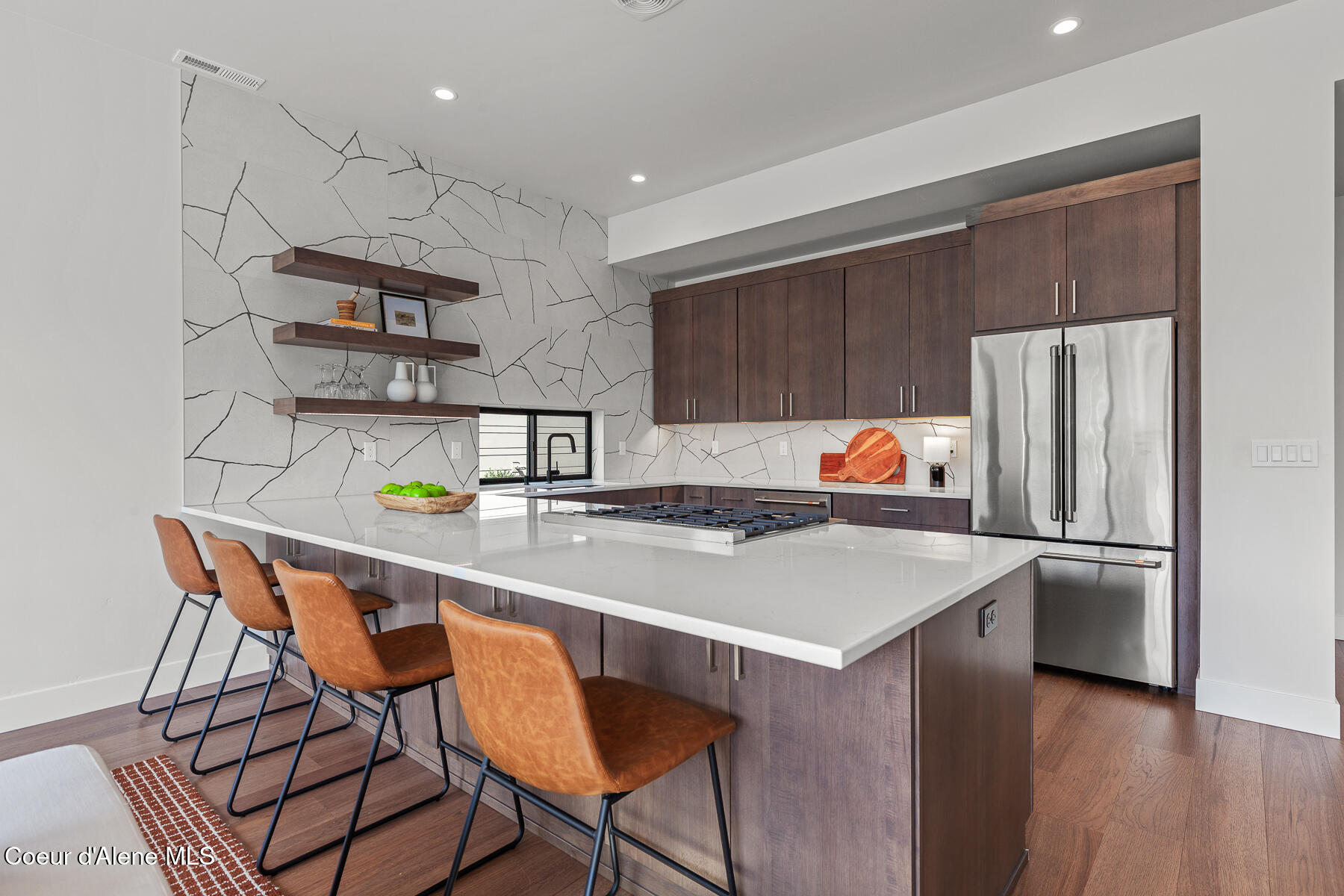 Coeur d'Alene, Idaho, 83815, United States, 2 Bedrooms Bedrooms, ,3 BathroomsBathrooms,Residential,For Sale,2006404