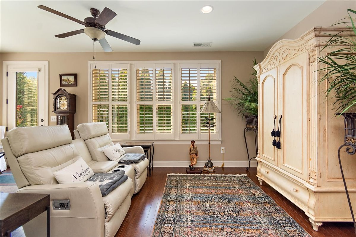 Goodlettsville, Tennessee, 37072, United States, 3 Bedrooms Bedrooms, ,3 BathroomsBathrooms,Residential,For Sale,1946973