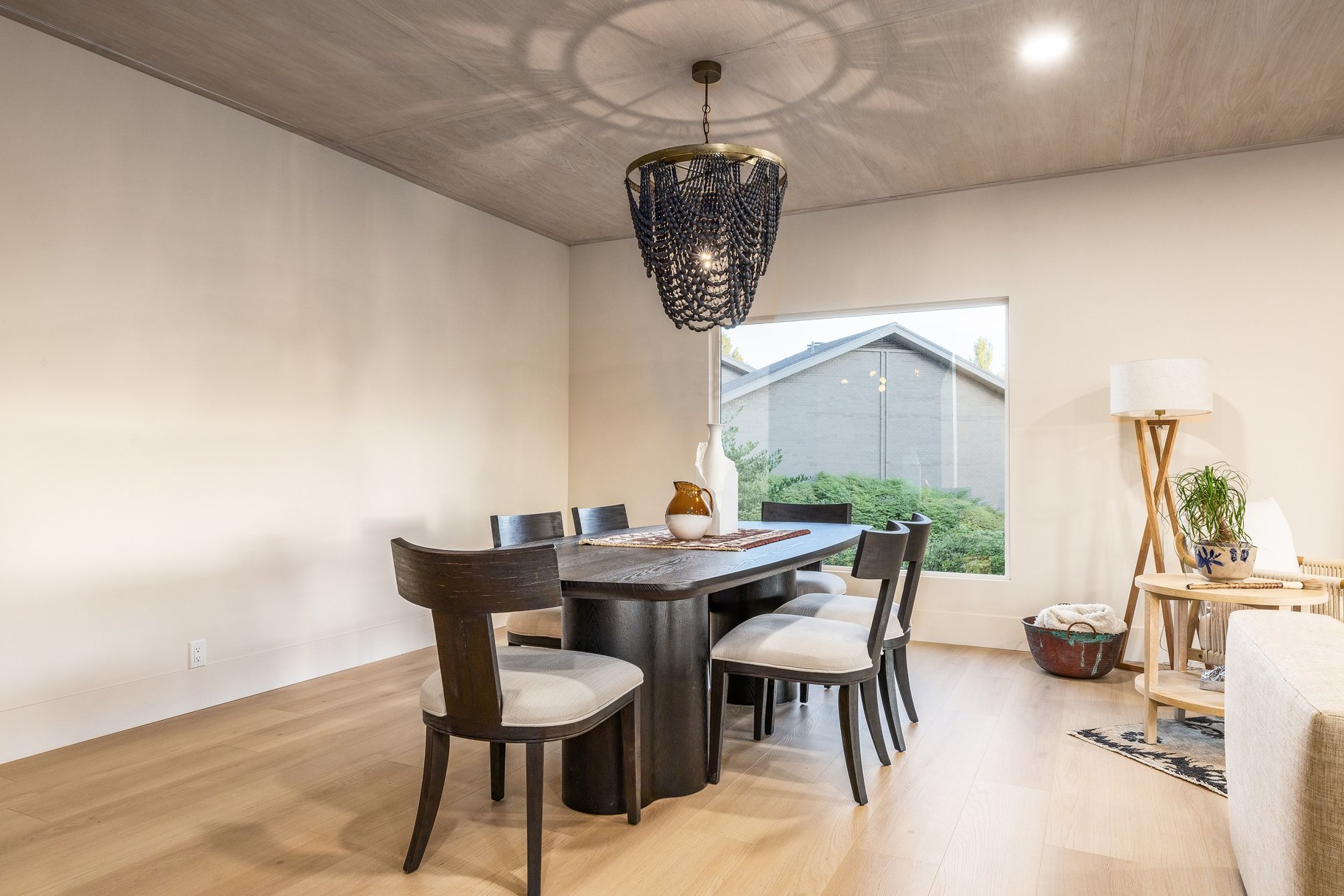  Fully Remodeled Entertainer