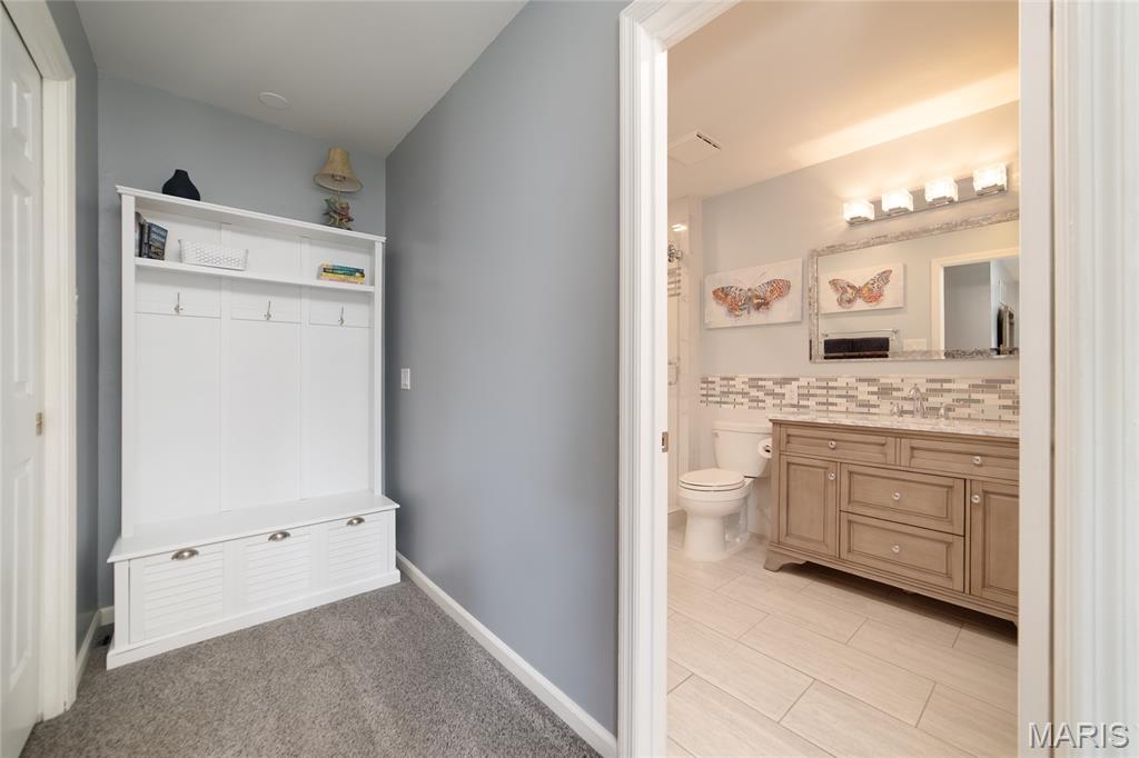 Chesterfield, Missouri, 63017, United States, 4 Bedrooms Bedrooms, ,3 BathroomsBathrooms,Residential,For Sale,1966337