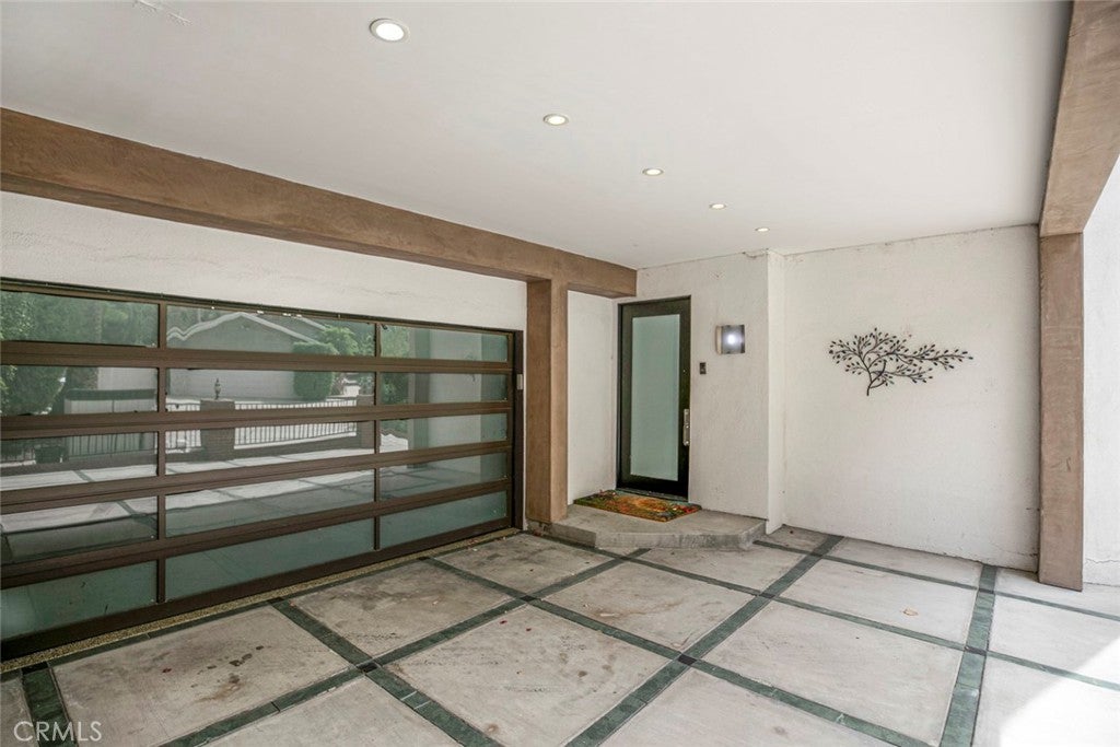 Woodland Hills, California, 91364, United States, 3 Bedrooms Bedrooms, ,3 BathroomsBathrooms,Residential,For Sale,1942330