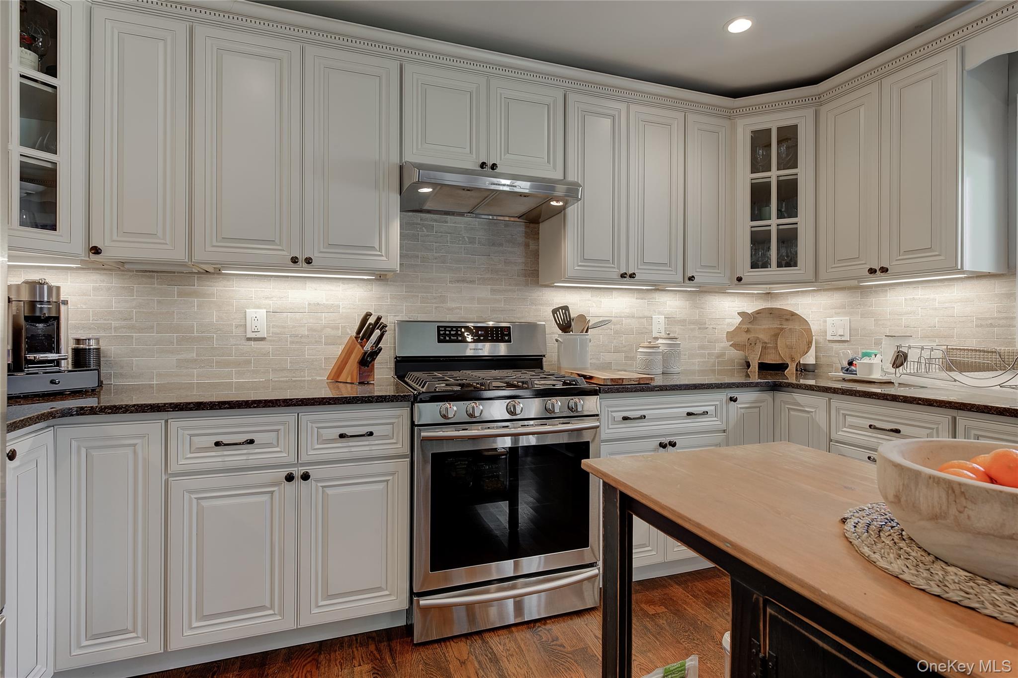 31 Garden Circle, Syosset, NY, 11791 - 物件實景