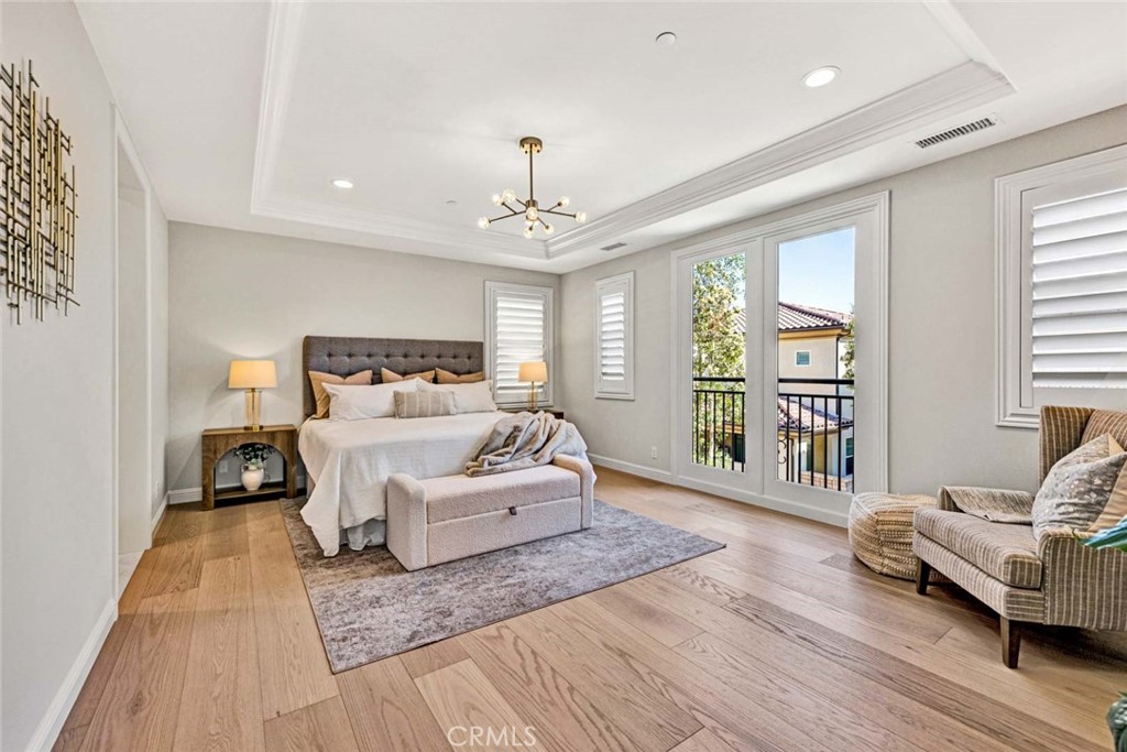 Lake Forest, California, 92630, United States, 4 Bedrooms Bedrooms, ,5 BathroomsBathrooms,Residential,For Sale,1988147