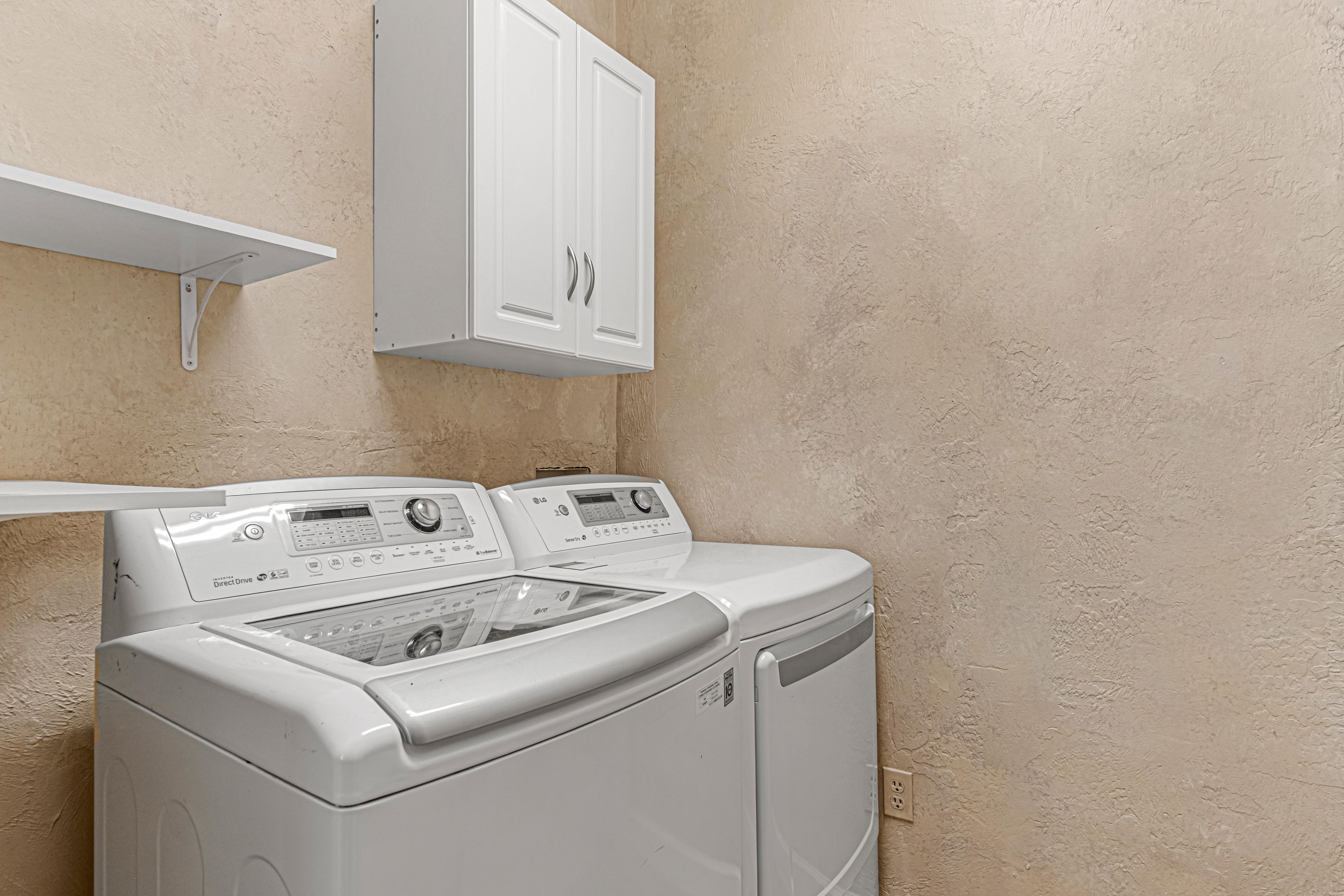 Port Orange, Florida, 32128, United States, 3 Bedrooms Bedrooms, ,2 BathroomsBathrooms,Residential,For Sale,2006098