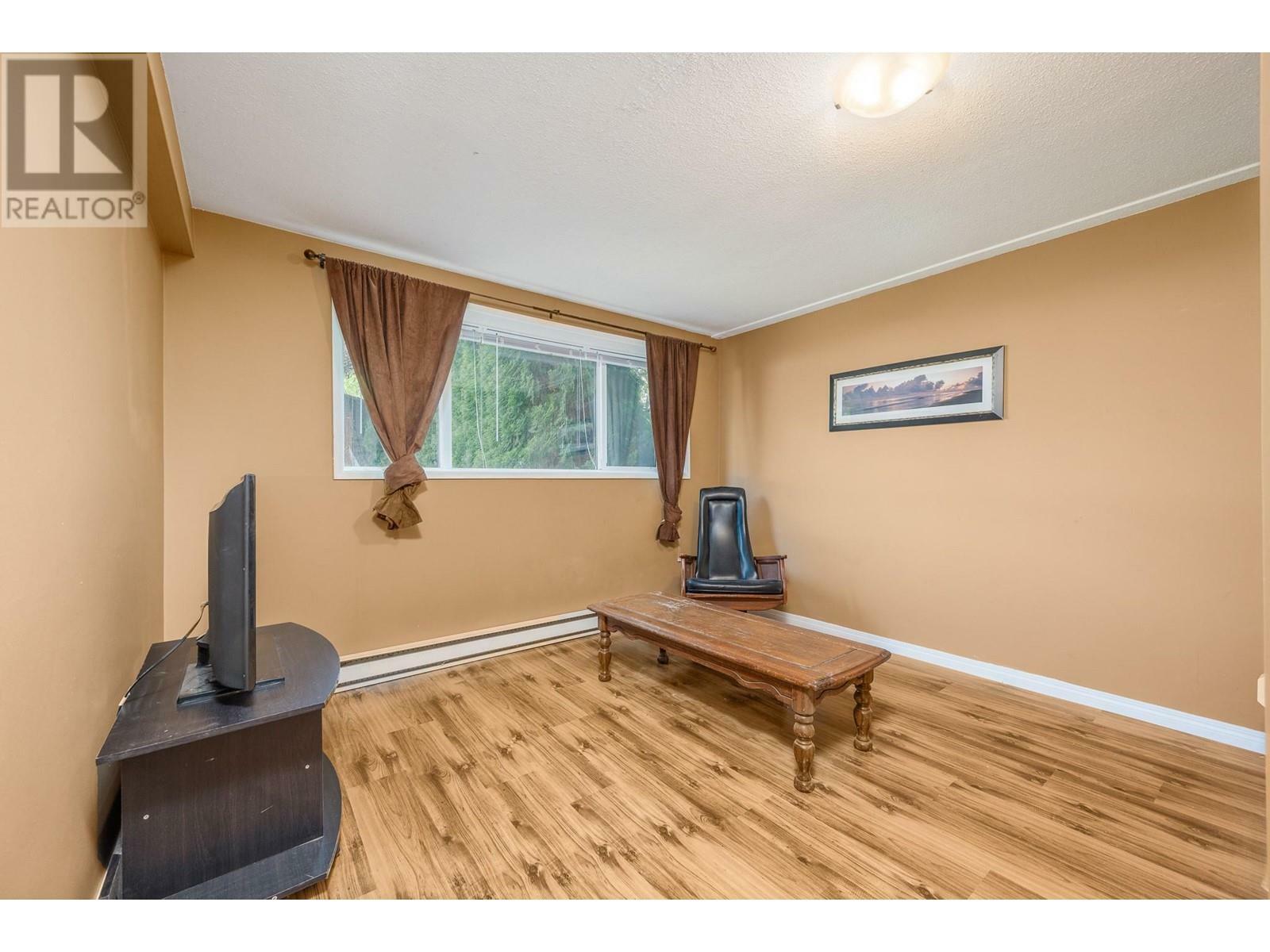 VERNON, British Columbia, V1T 7M8, CA, 4 Bedrooms Bedrooms, ,2 BathroomsBathrooms,Residential,For Sale,1837600
